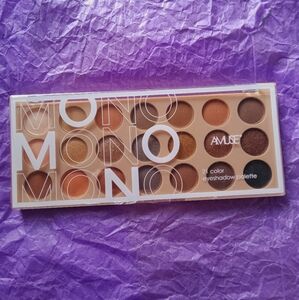 Amuse Mono 21 Color Eyeshadow Palette
